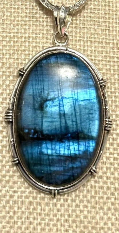 Luminous Labradorite Pendant